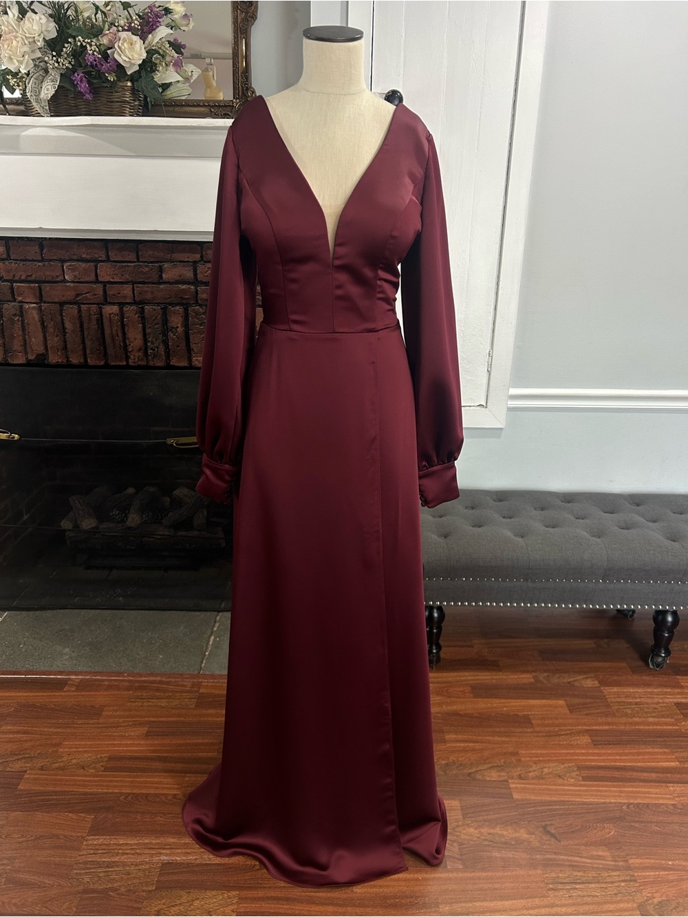 NWT Sorella Vita V-Neck Satin Evening Dress, sz 12
